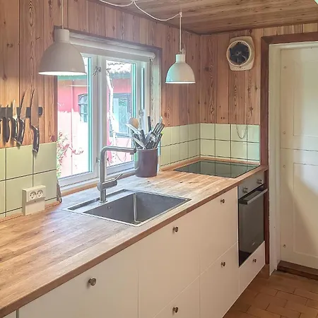 Amazing In Aakirkeby With Wifi Prázdninový dům *